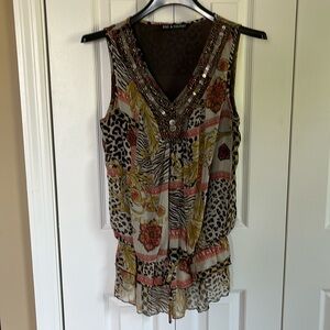 Sleeveless top with Pelham waistline